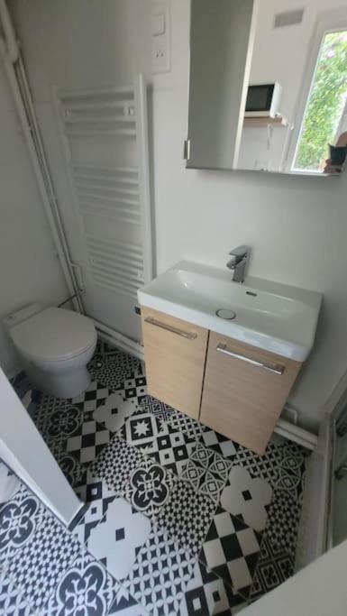 Maisonnette Avec Jardin Proche Paris 圣芒代 外观 照片