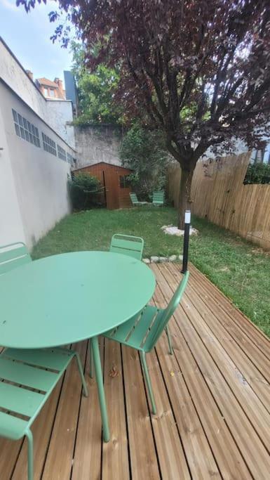 Maisonnette Avec Jardin Proche Paris 圣芒代 外观 照片