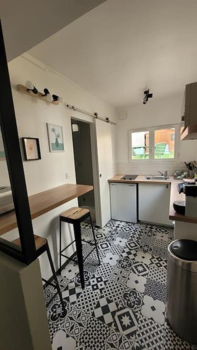 Maisonnette Avec Jardin Proche Paris 圣芒代 外观 照片